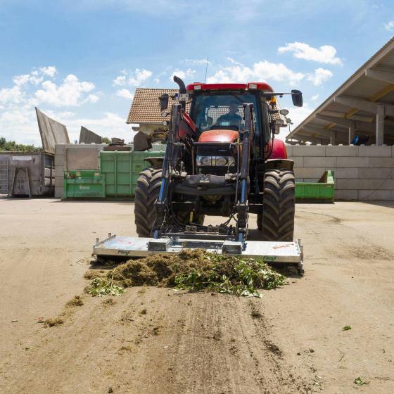 Fliegl Kehrbesen Löwe 1500 Euroaufnahme 8 Reihen KEBFLI150005 – Bild 7