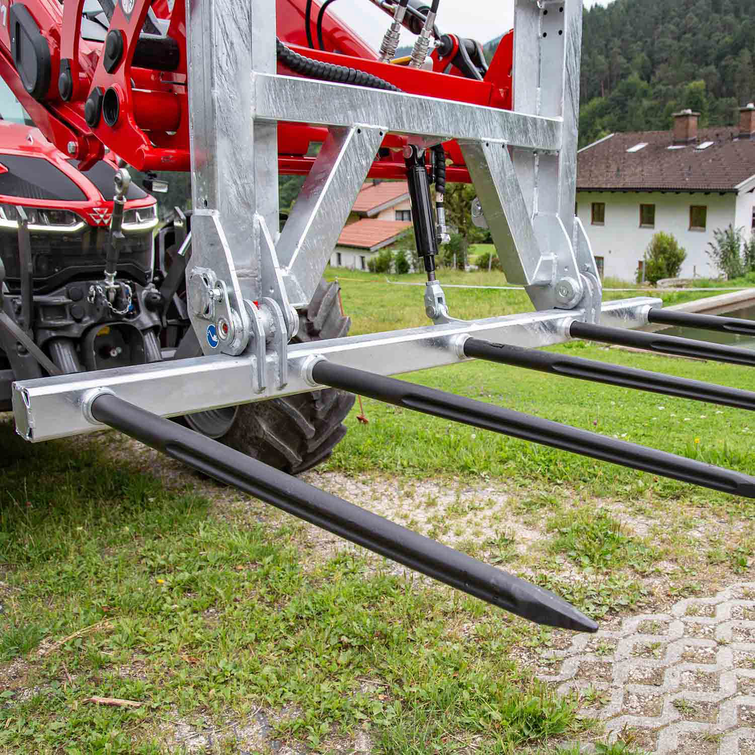 Fliegl Ballengabel hydraulisch klappbar Euroaufnahme Dreipunktaufnahme – Bild 3