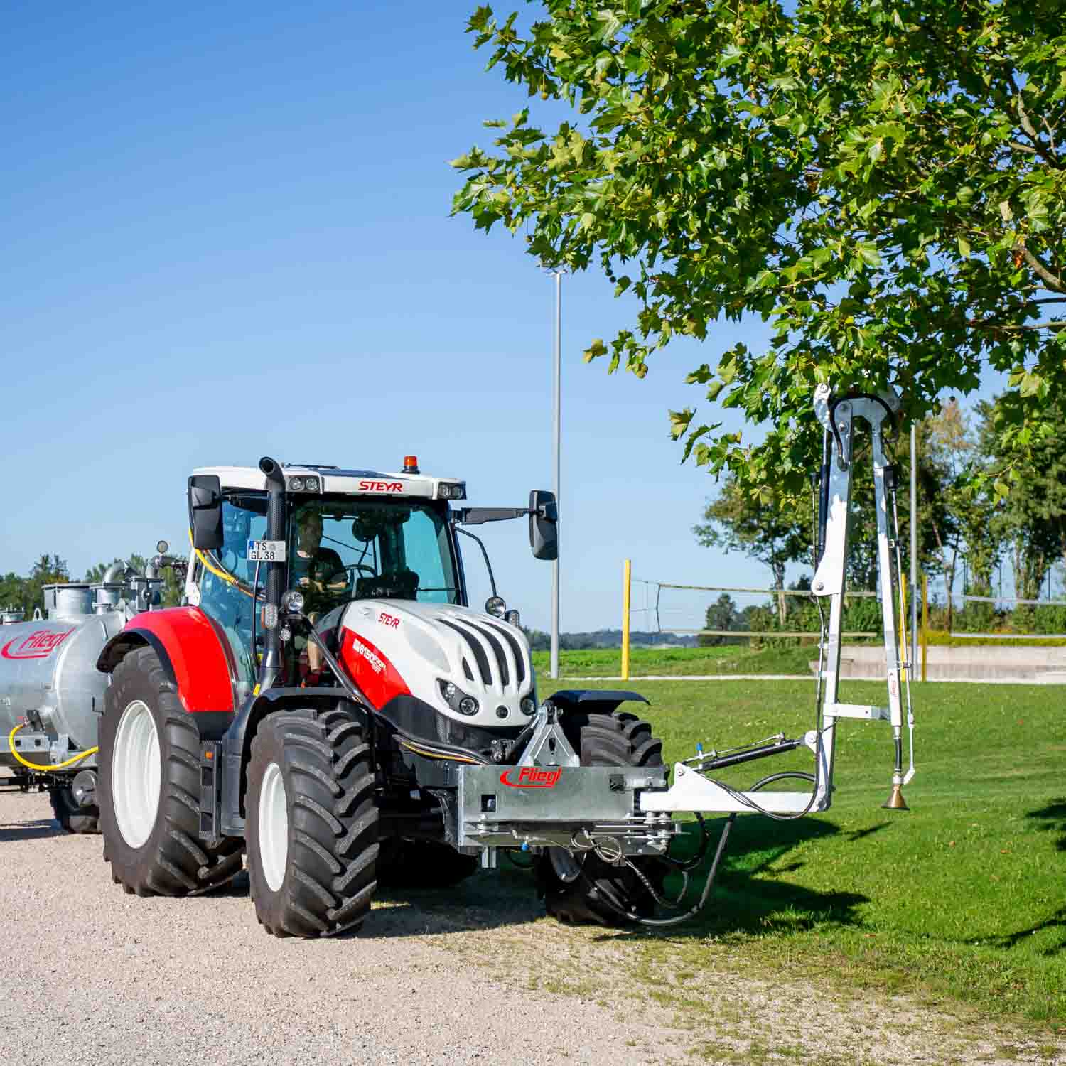 Fliegl Gießarm für Traktoren – Bild 3