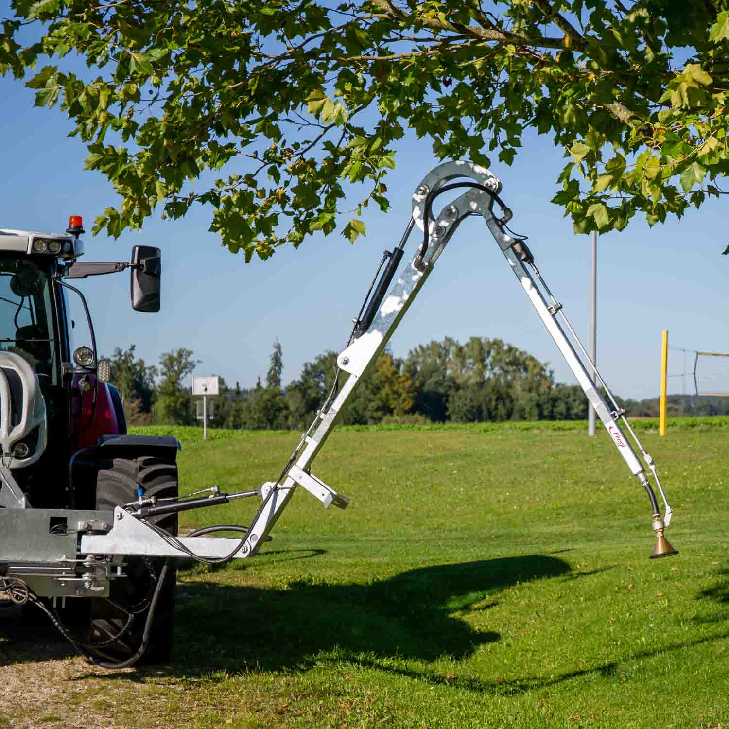 Fliegl Gießarm für Traktoren – Bild 2