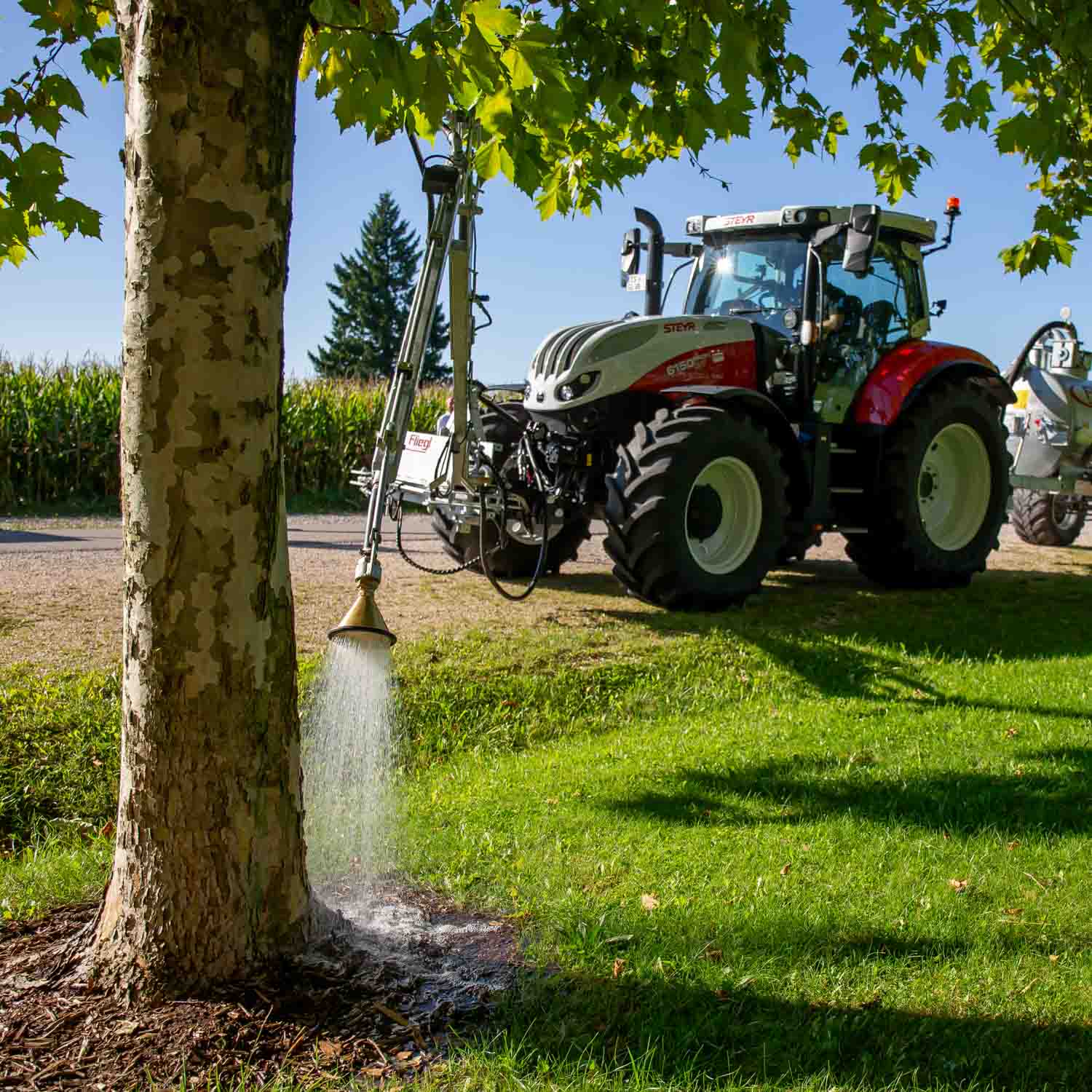 Fliegl Gießarm für Traktoren – Bild 9