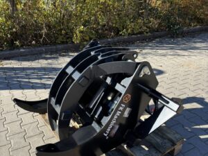 FK Machinery Polterschild UWG1 mit Niederhalter Euroaufnahme