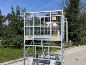 Fliegl Arbeitsbühne Maxi EU mit seitlichem Einstieg ABHFLI000020V