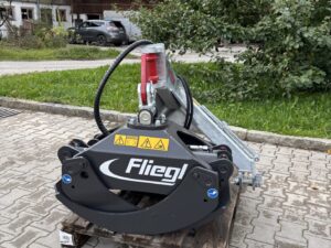 Fliegl Rückezange RZ 185 hydraulisch RZXFLM165000