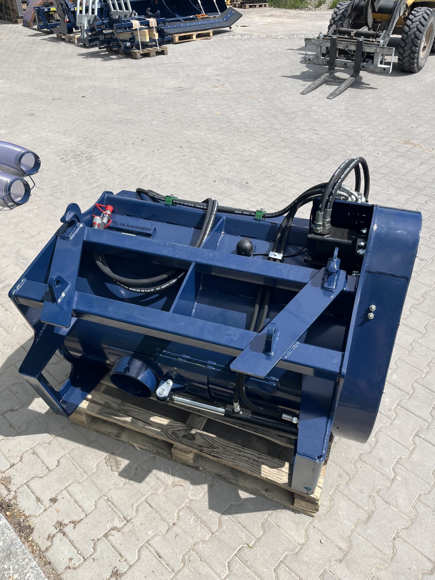 FK Machinery Betonmischschaufel 2000 620 Liter – Bild 6