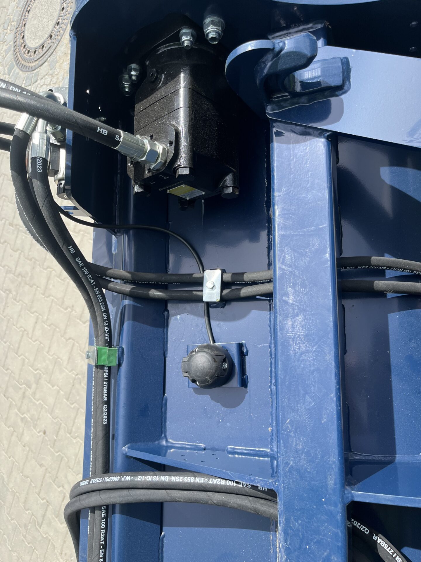 FK Machinery Betonmischschaufel 2000 620 Liter – Bild 8