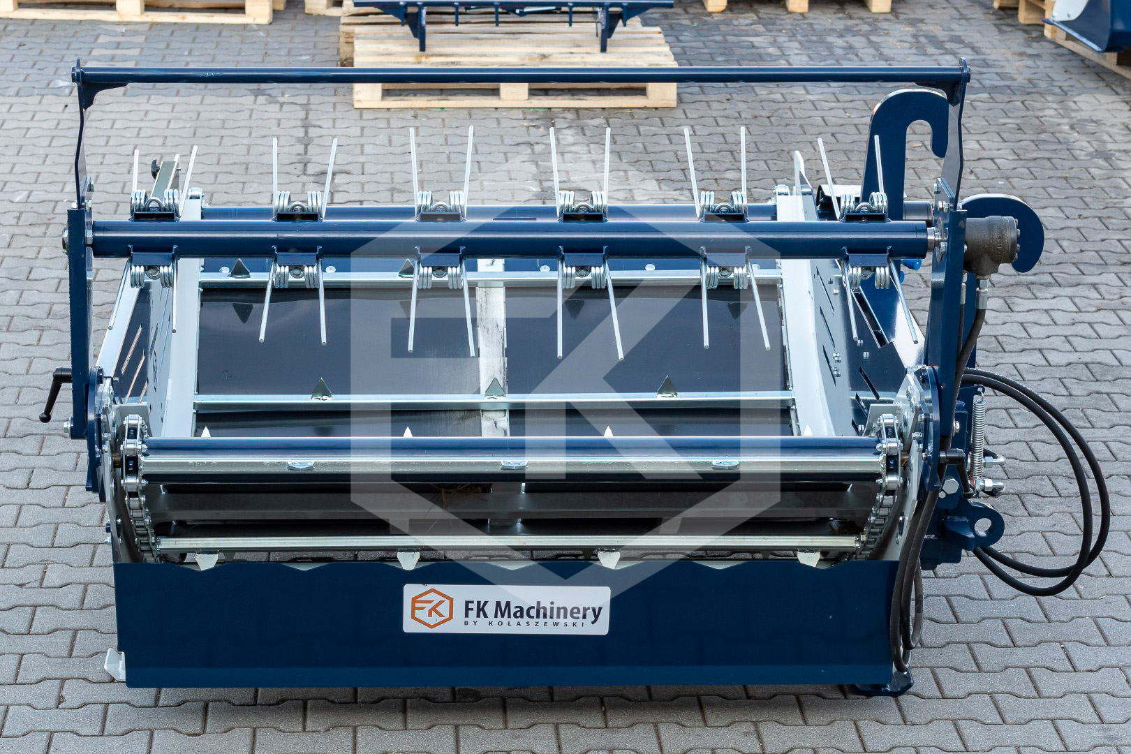 FK Machinery Rundballenabwickler mit Rotor BPBR Euroaufnahme KAT I KAT II – Bild 8