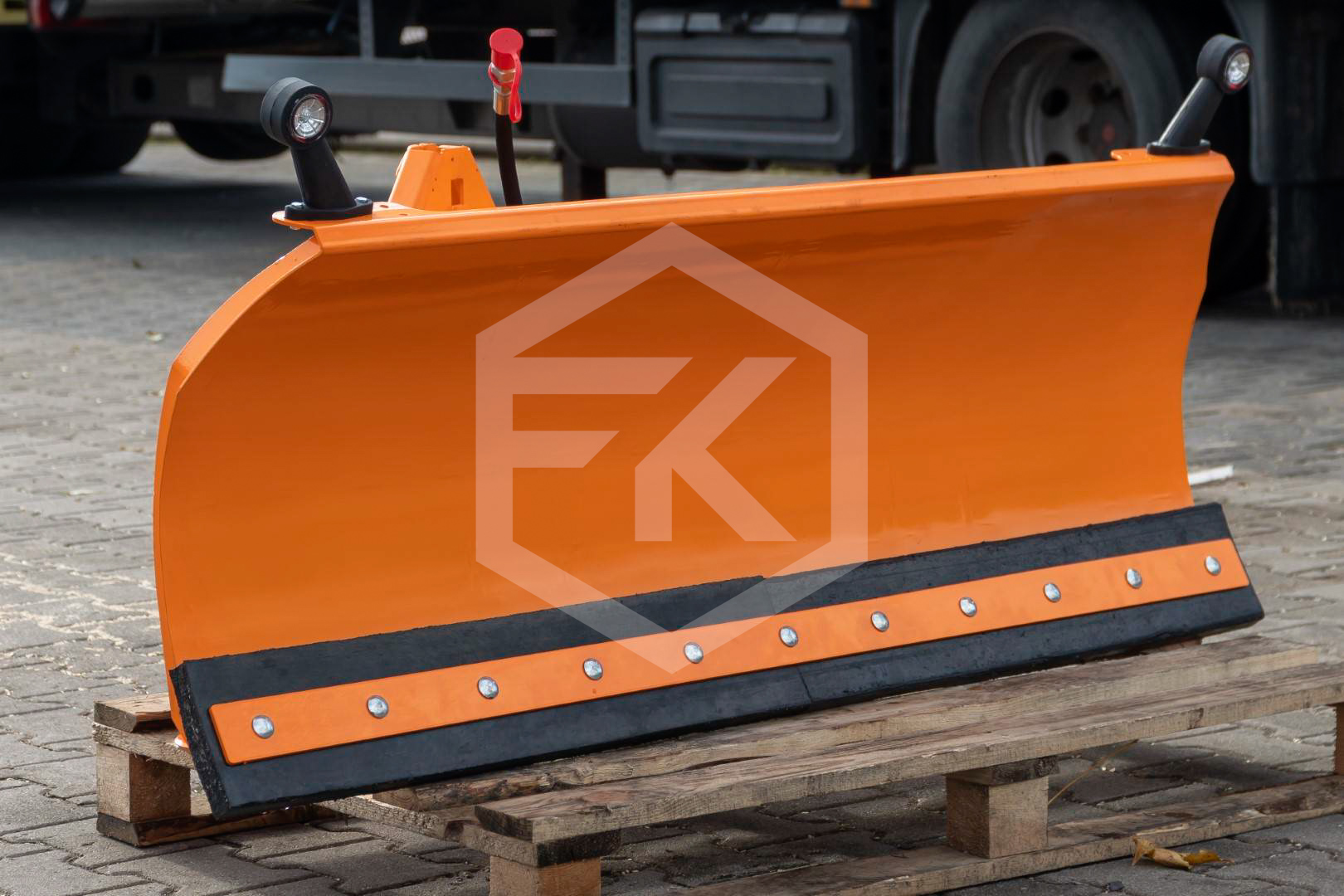 FK Machinery Schneepflug Gerade Kommunal CPK 120 Euroaufnahme Hoflader Kommunalschlepper